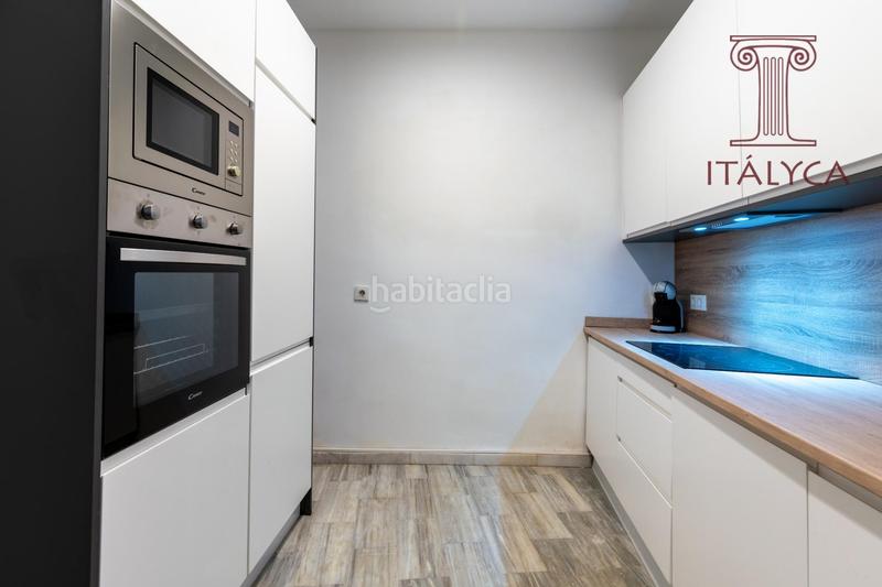 Foto 51cb384b-5b2a-4377-9c30-58ecc77e0a8d. Piso  de 2 dormitorios en calle peral en Alfalfa - Santa Cruz Sevilla