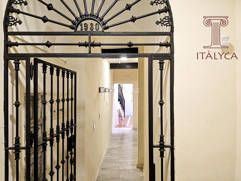 Foto 528313c5-97d2-49a0-af5d-ef074a805e13. Piso  de 2 dormitorios en calle peral en Alfalfa - Santa Cruz Sevilla