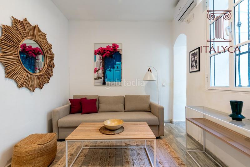 Foto a6652858-2e6c-40a6-ba6b-b800c052ed1f. Piso  de 2 dormitorios en calle peral en Alfalfa - Santa Cruz Sevilla