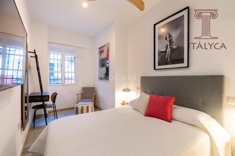 Foto e49223d9-b242-4106-b85c-2875ba005421. Piso  de 2 dormitorios en calle peral en Alfalfa - Santa Cruz Sevilla