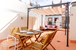 Attique  Calle peral. Ático de 1 dormitorio en calle peral