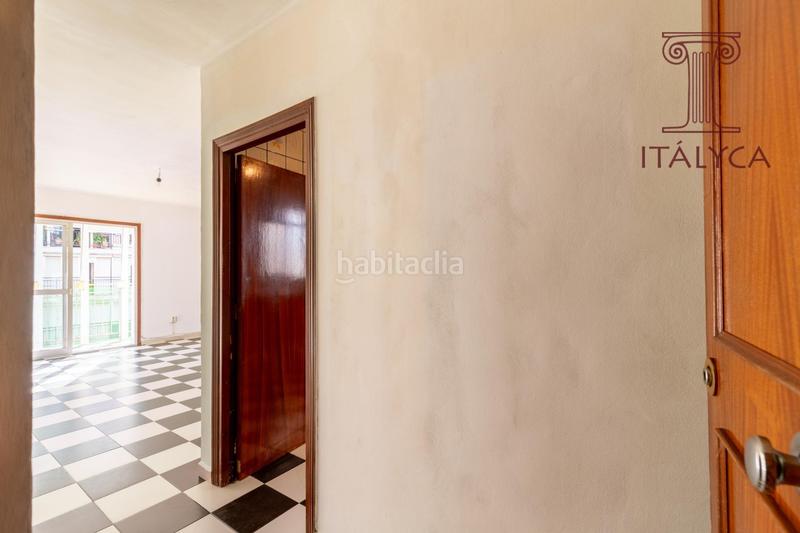 Foto 1c2e5236-3fef-4de6-be5c-655a32ad8d2a. Appartamento in calle abril 14 in Villegas Sevilla