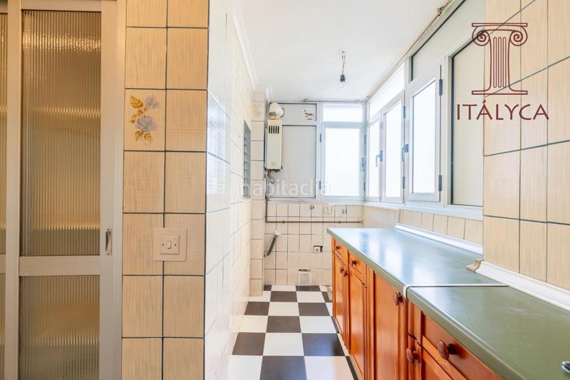 Foto 866ed650-8909-4bc2-a72f-94f8b4b691cb. Appartamento in calle abril 14 in Villegas Sevilla