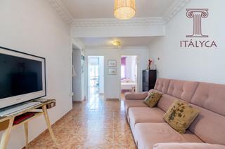 Appartement  Calle antonia sáenz. Amplio y luminoso piso de 3 dormitorios en san julián