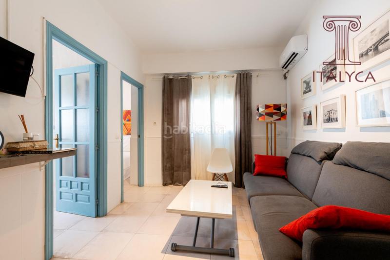 Foto 46f12b20-9c58-43d3-9fda-1d47b3096b35. Appartamento in calle de la amargura 6 in Feria Sevilla