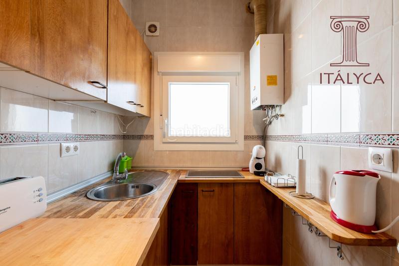 Foto 56dd35c5-e895-4b8b-84ba-599e0f964a01. Appartamento in calle de la amargura 6 in Feria Sevilla