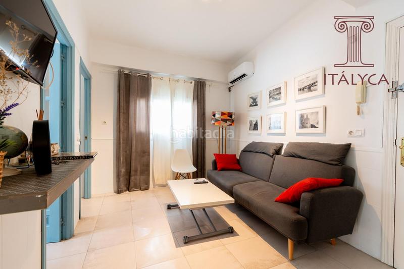 Foto 93ac7ee7-656d-4cc2-9766-4b2606a8edd9. Appartamento in calle de la amargura 6 in Feria Sevilla