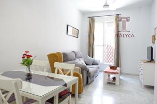 Location Appartement à Calle torres 10. Piso para estudiantes o profesores hasta junio