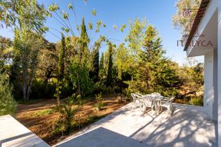 Chalet  Barrio rosaleda plata. Chalet de 3 dormitorios en urbanización rosaleda, castillo las g