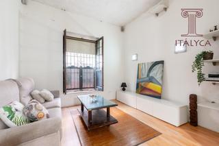 Flat  Calle pacheco y nuñez del prado 24. Piso amplio en planta baja junto a la alameda