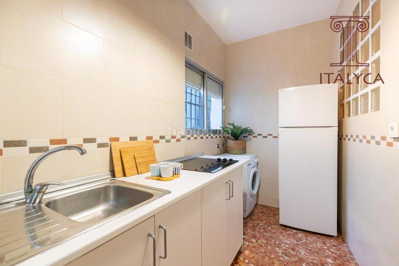 Foto f20bd2a4-3078-4b93-8bc6-716241575489. Appartement dans Doctor Barraquer - G. Renfe - Policlínico Sevilla