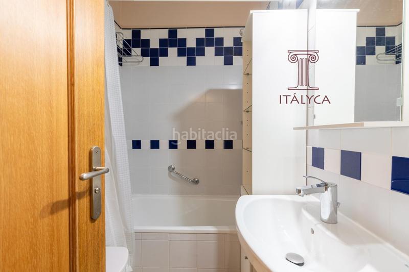 Foto 0f6a64dc-349d-4c50-a8cf-2d7d0a4fcac2. Pis a calle divina pastora 49 a Feria Sevilla