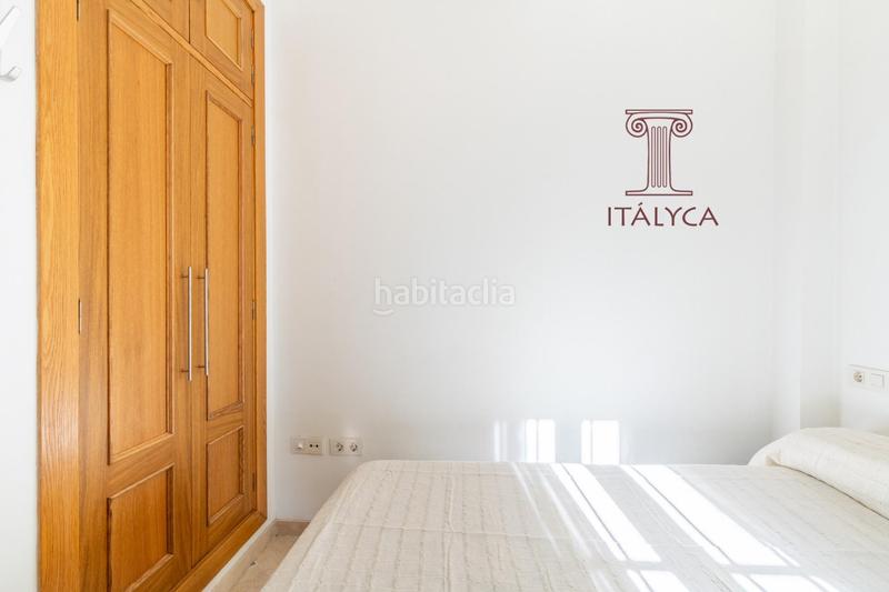 Foto 14f150fd-3d91-43a3-bbe2-527f07a5b402. Pis a calle divina pastora 49 a Feria Sevilla