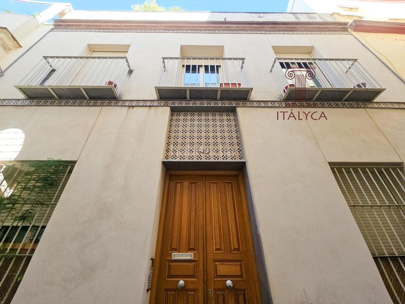 Foto 250df3c8-c1bc-483f-9f8a-d46c3787f6b6. Pis a calle divina pastora 49 a Feria Sevilla