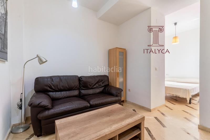 Foto 563e5552-a1ab-4684-9c72-a9eefe39ee9c. Pis a calle divina pastora 49 a Feria Sevilla