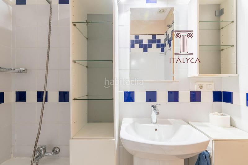 Foto dff9aee4-dd5f-4b0c-84eb-7f0499acf4ec. Pis a calle divina pastora 49 a Feria Sevilla