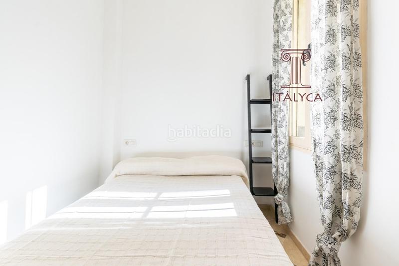 Foto ffb3f0cd-f6d2-44c7-9ed0-8231f416c327. Pis a calle divina pastora 49 a Feria Sevilla