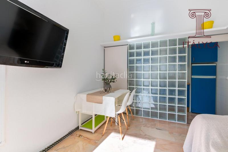 Foto 69878749-b9fc-4903-a6d9-a61b9f230d46. Piso  de 2 dormitorios en zona feriaalameda en Sevilla