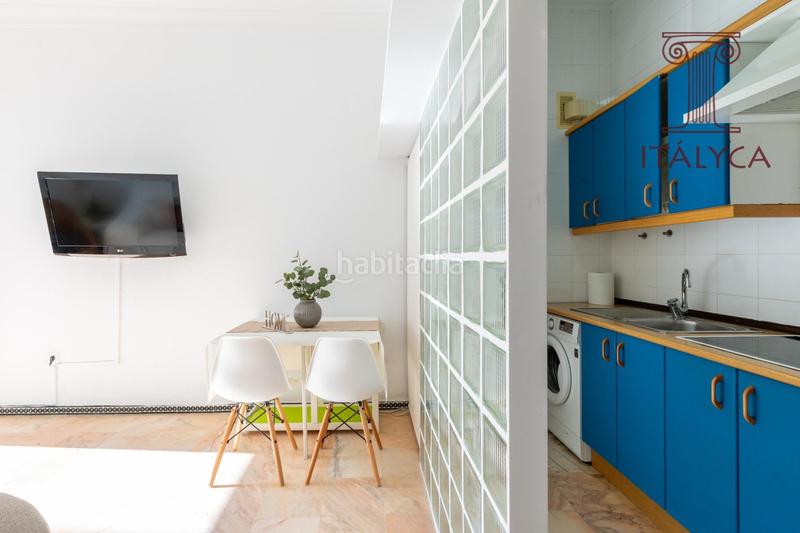 Foto cec4baa4-fa7c-4c25-ba92-f90c460b37ac. Piso  de 2 dormitorios en zona feriaalameda en Sevilla