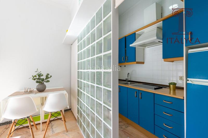 Foto fb296f65-742d-47e8-af02-59ea7c3d8630. Piso  de 2 dormitorios en zona feriaalameda en Sevilla