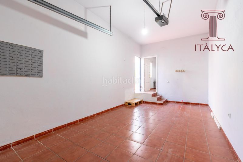 Foto 478e939e-330a-48f5-8b3b-d6e64623b66c. Casa amb calefacció aparcament a Centro Bormujos