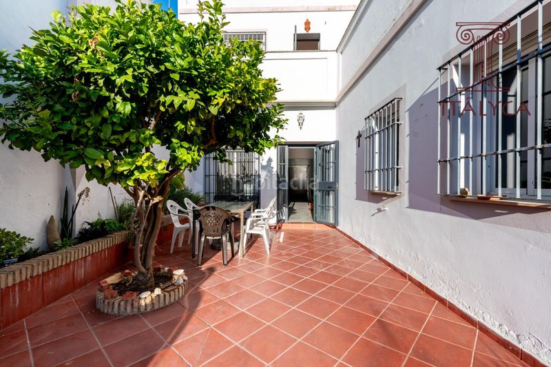Foto 4d1459fe-328e-4fb3-9722-006c12630ae2. Casa amb calefacció aparcament a Centro Bormujos