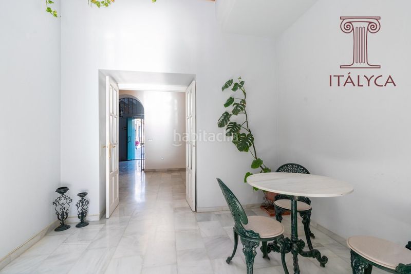 Foto cca0e837-843b-42c2-b0d9-d44f3a286524. Casa amb calefacció aparcament a Centro Bormujos