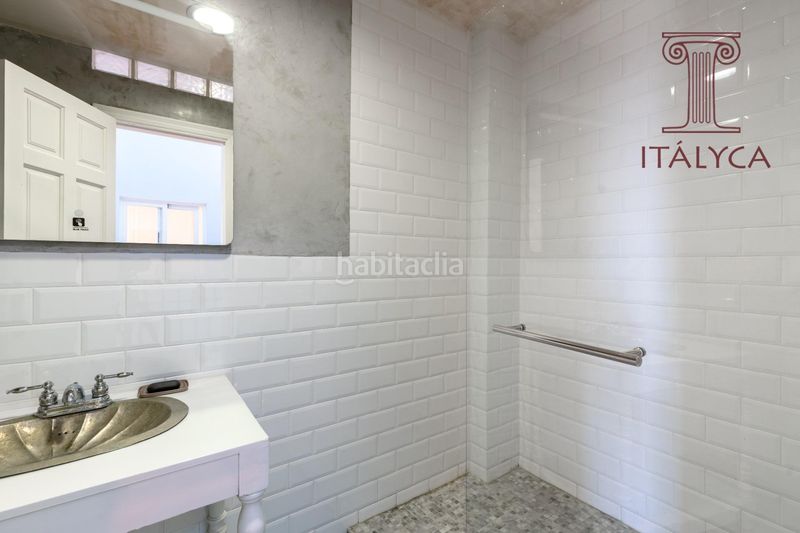 Foto d080a2c9-7d5c-4a6b-9377-5bc14a85fe06. Casa amb calefacció aparcament a Centro Bormujos
