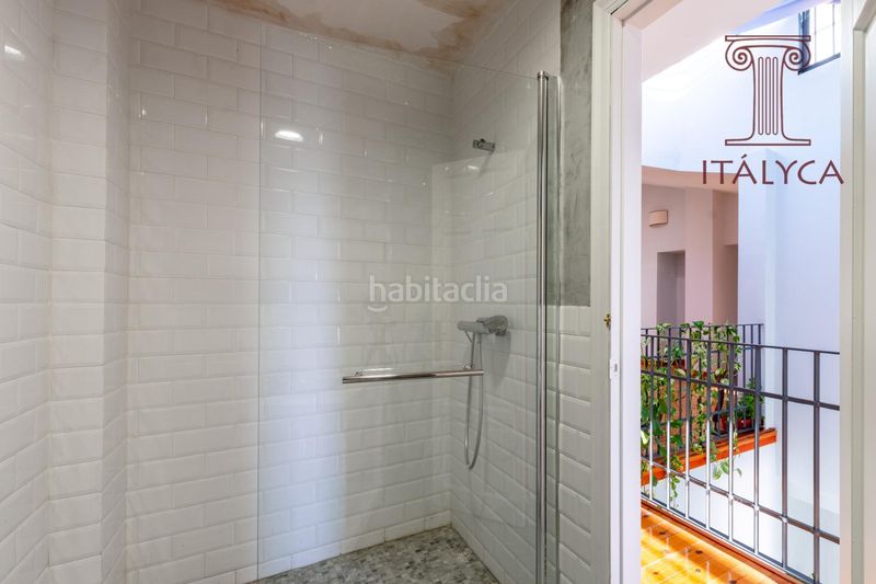 Foto f1594f66-f353-4a62-bbb6-5c62f798fb5a. Casa amb calefacció aparcament a Centro Bormujos