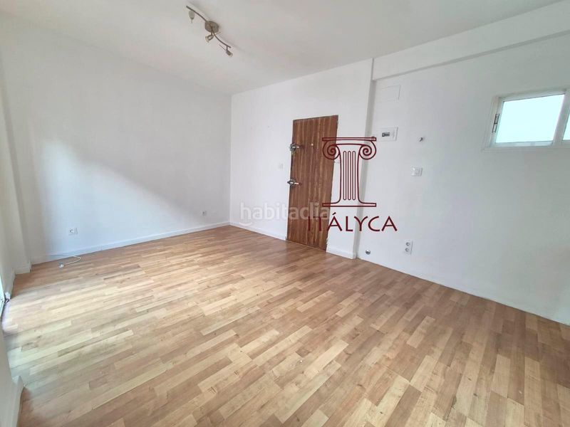 Foto 25449736-0a16-493b-8966-1341a1fd8ba7. Apartament a calle marco sancho 25 a Feria Sevilla