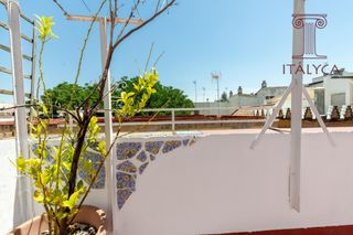 Àtic a Calle gonzalez cuadrado 49. Ático con terraza de buen tamaño junto al mercado de feria
