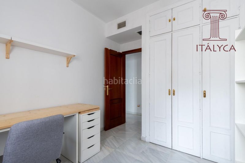 Foto cf5d7e27-a108-42ba-8016-de857d73ebcd. Pis amb aparcament a San Gil Sevilla
