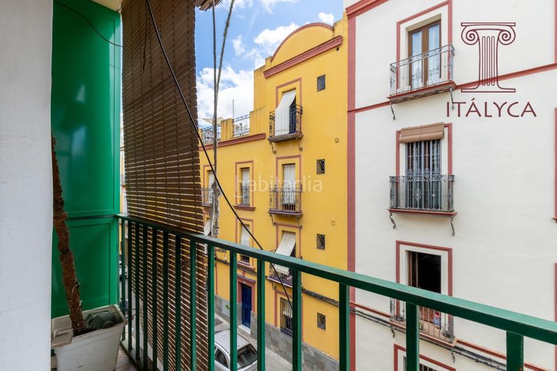 Foto 934b371e-2b08-43e3-9145-719fff6dd9a7. Pis a calle peral 45 a San Gil Sevilla
