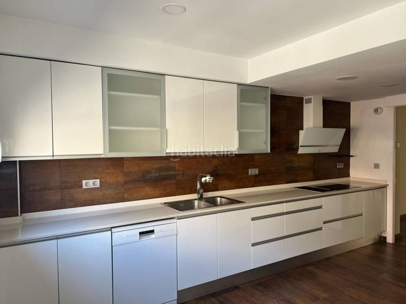 Foto 467d3871-6fb8-495f-8f14-6a4d56293081. Miete haus mit heizung parking in Centre Sant Quirze del Vallès