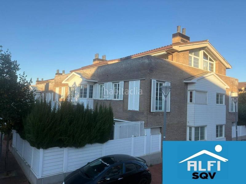 Foto 3cd7b659-998f-427b-8cfc-81e16fcc7787. Casa amb calefacció aparcament a Sant Quirze Parc-Vallsuau-Castellet Sant Quirze del Vallès