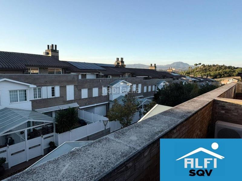 Foto 6b45ce29-7ab7-46fb-a96e-06dfe155e901. Casa amb calefacció aparcament a Sant Quirze Parc-Vallsuau-Castellet Sant Quirze del Vallès