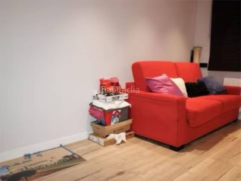 Foto 07f88535-a7bf-4b83-a784-bd025bd8df98. Casa adossada amb calefacció aparcament piscina a Sabadell