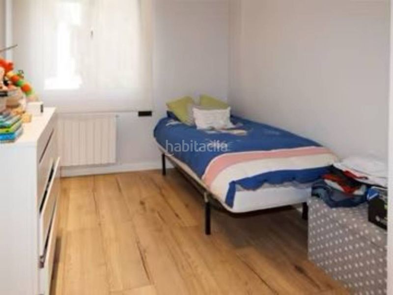 Foto 0c5d70a8-0093-469a-86a1-05b458d313a4. Casa adossada amb calefacció aparcament piscina a Sabadell