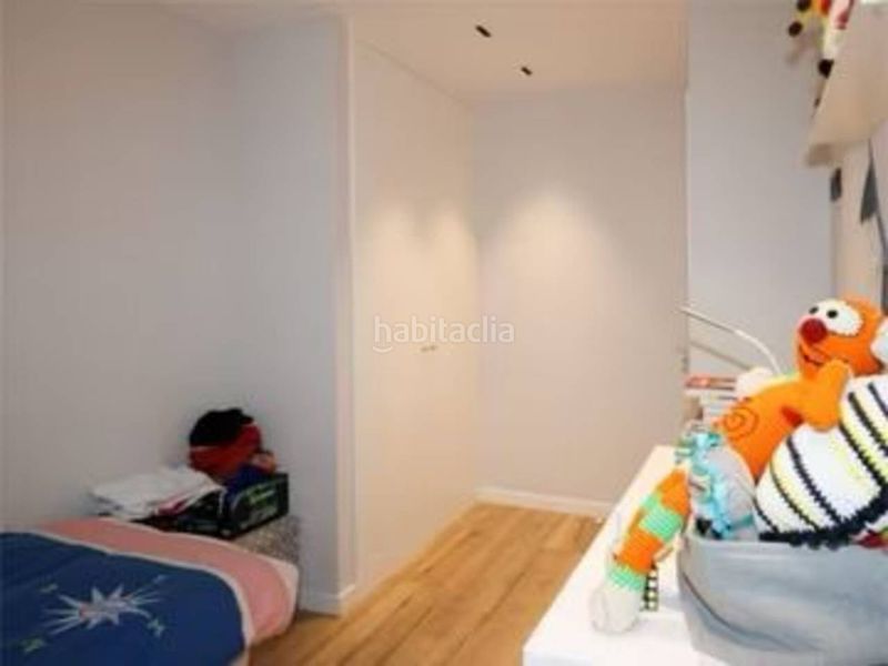 Foto 2f6f4306-3123-4b1e-9e0a-0d05cf9c98f3. Casa adossada amb calefacció aparcament piscina a Sabadell