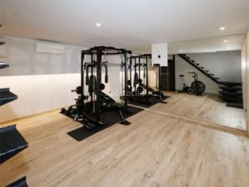 Foto 6f69e74b-43aa-4abf-b945-a4aefcfb8830. Casa adossada amb calefacció aparcament piscina a Sabadell