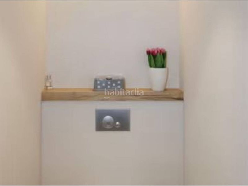 Foto 72a4f749-01a9-4c17-bb25-c4bcd5eb38f0. Casa adossada amb calefacció aparcament piscina a Sabadell