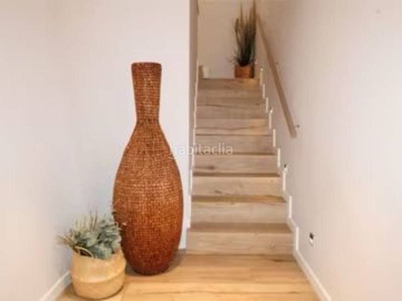 Foto bf3f73ab-07b3-41b0-9a15-254fe3651e27. Casa adossada amb calefacció aparcament piscina a Sabadell