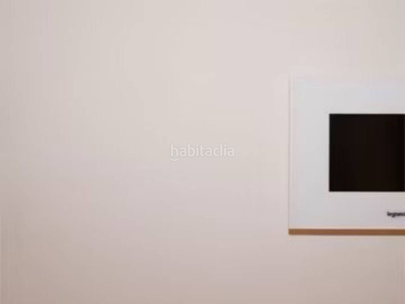 Foto cb5a8e70-b3be-4327-84b9-54bd28328438. Casa adossada amb calefacció aparcament piscina a Sabadell