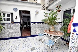 Maison à Casco Histórico. Amplia casa con garaje en el centro de ronda