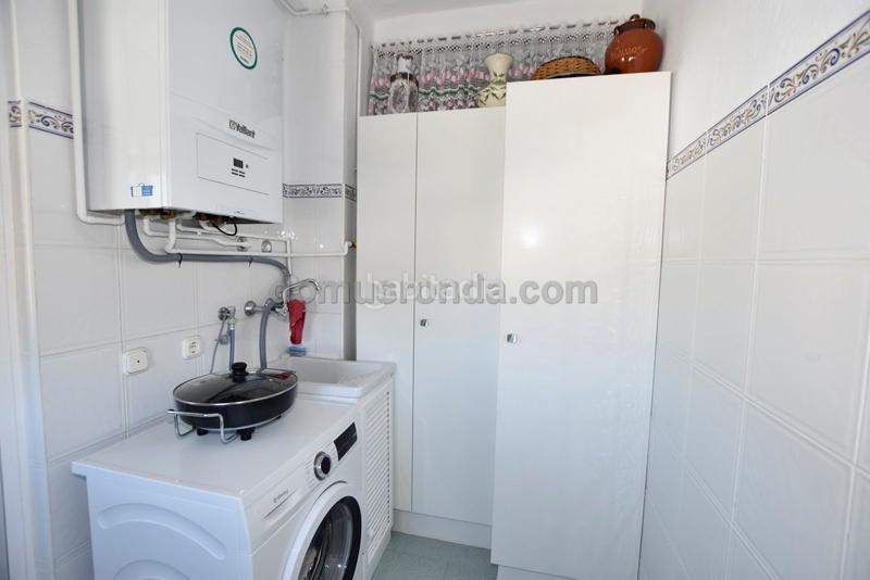 Foto 77a23c7f-4d4b-4399-a488-4b09fc09b454. Pis amb calefacció a Centro Ronda