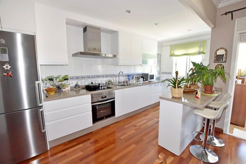 Foto b2db8949-bcf1-4dd8-843c-58e9ad46d412. Pis amb calefacció a Centro Ronda