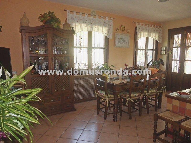 Foto 2ad1c515-6192-468e-b75e-9d9ccccdd3fb. Chalet avec chauffage parking piscine dans Centro Ronda