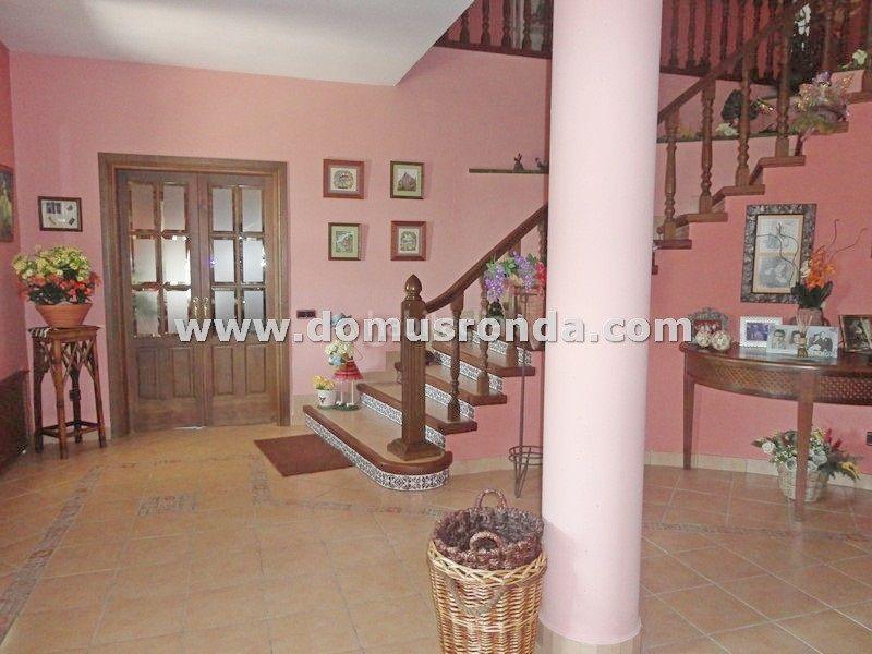 Foto 9122c45b-dfd8-45d9-81b2-6b976b4a455c. Chalet avec chauffage parking piscine dans Centro Ronda