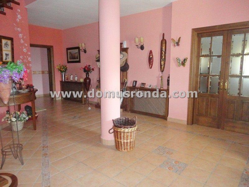 Foto aefa0649-0632-42fe-aa8f-e7d1110db3ec. Chalet avec chauffage parking piscine dans Centro Ronda