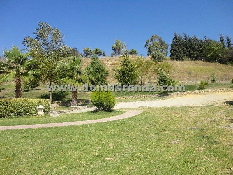 Foto f096519e-769c-4e90-9ff9-058fb22de212. Chalet avec chauffage parking piscine dans Centro Ronda